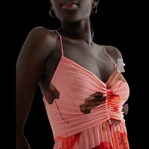 NEW w/ TAGS Pleated Floral Dress size Large - Picture 6 of 8